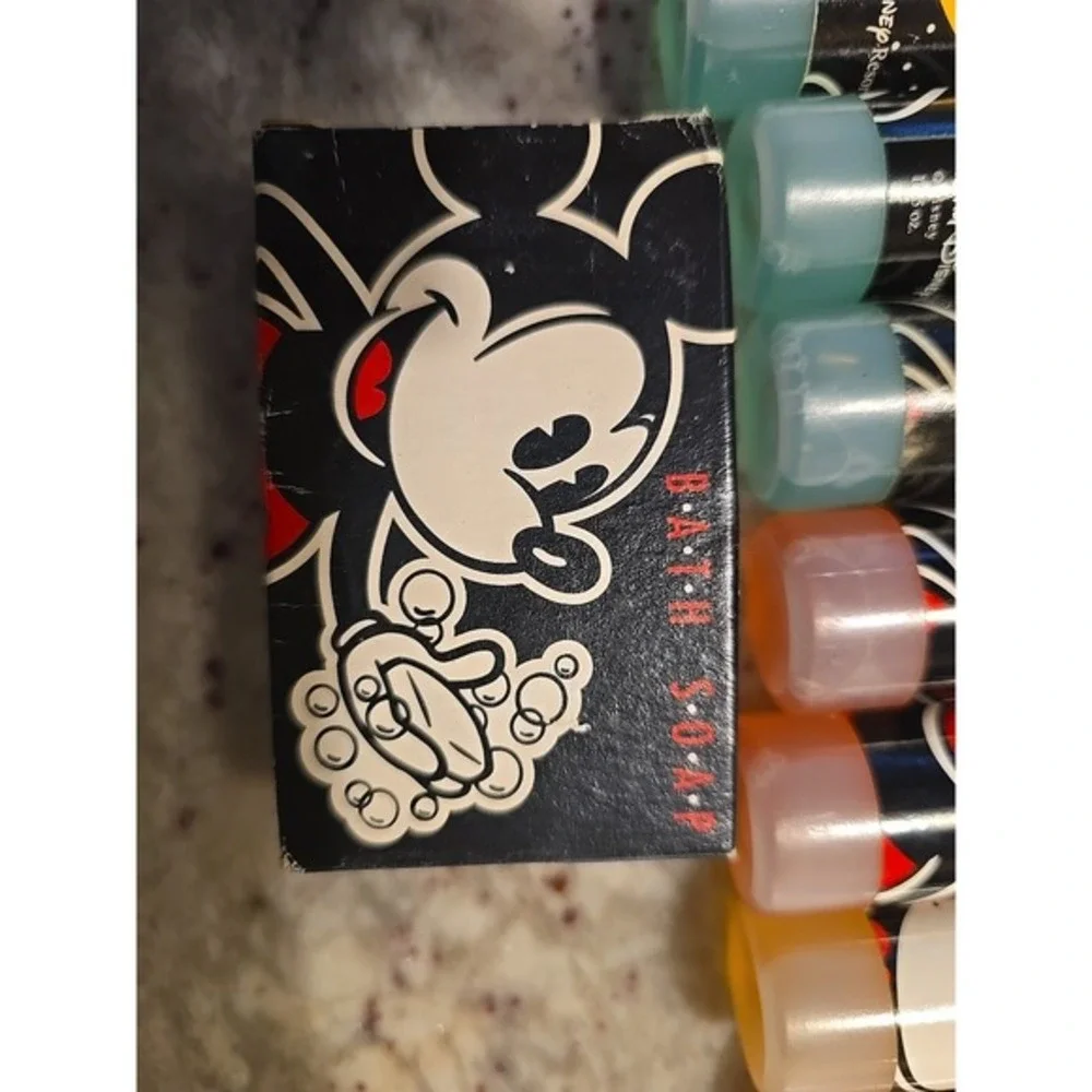 Vintage Walt Disney Resort Mickey Mouse‎ Soap Lotion Shampoo Conditioner Cap